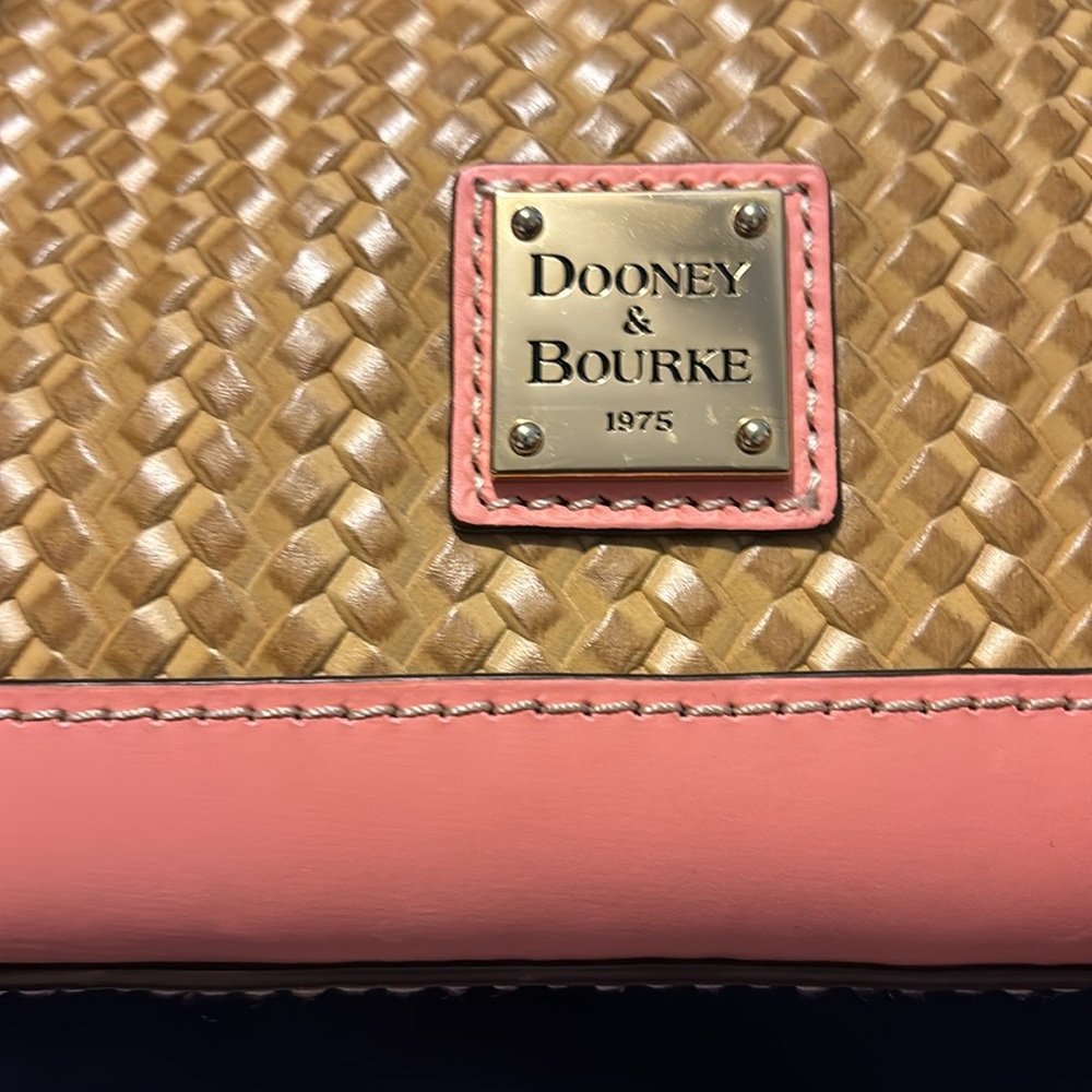 Dooney and Burke “ beacon” bag - Picture 9 of 15